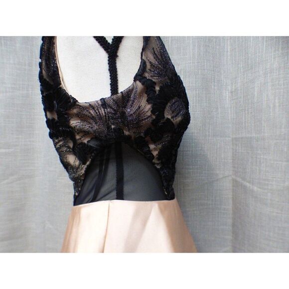 $69.00 BCX Juniors' Embellished Contrast Fit & Flare Dress, size 11, Blush/Black - Picture 5 of 12